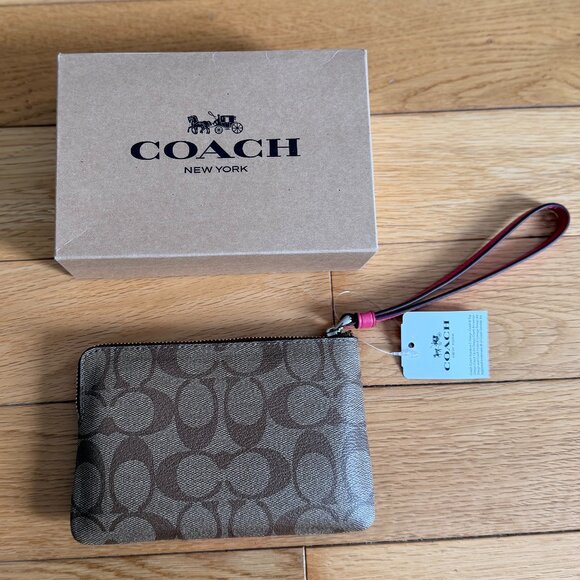 NWT COACH Signature Fuchsia & Brown Wristlet - Picture 4 of 4